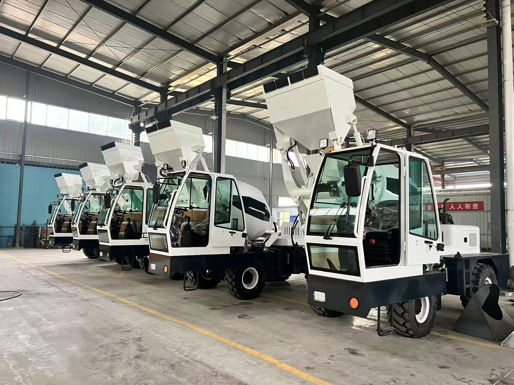 RB1600 1.6 m³ Self-Loading Concrete Mixer view 4