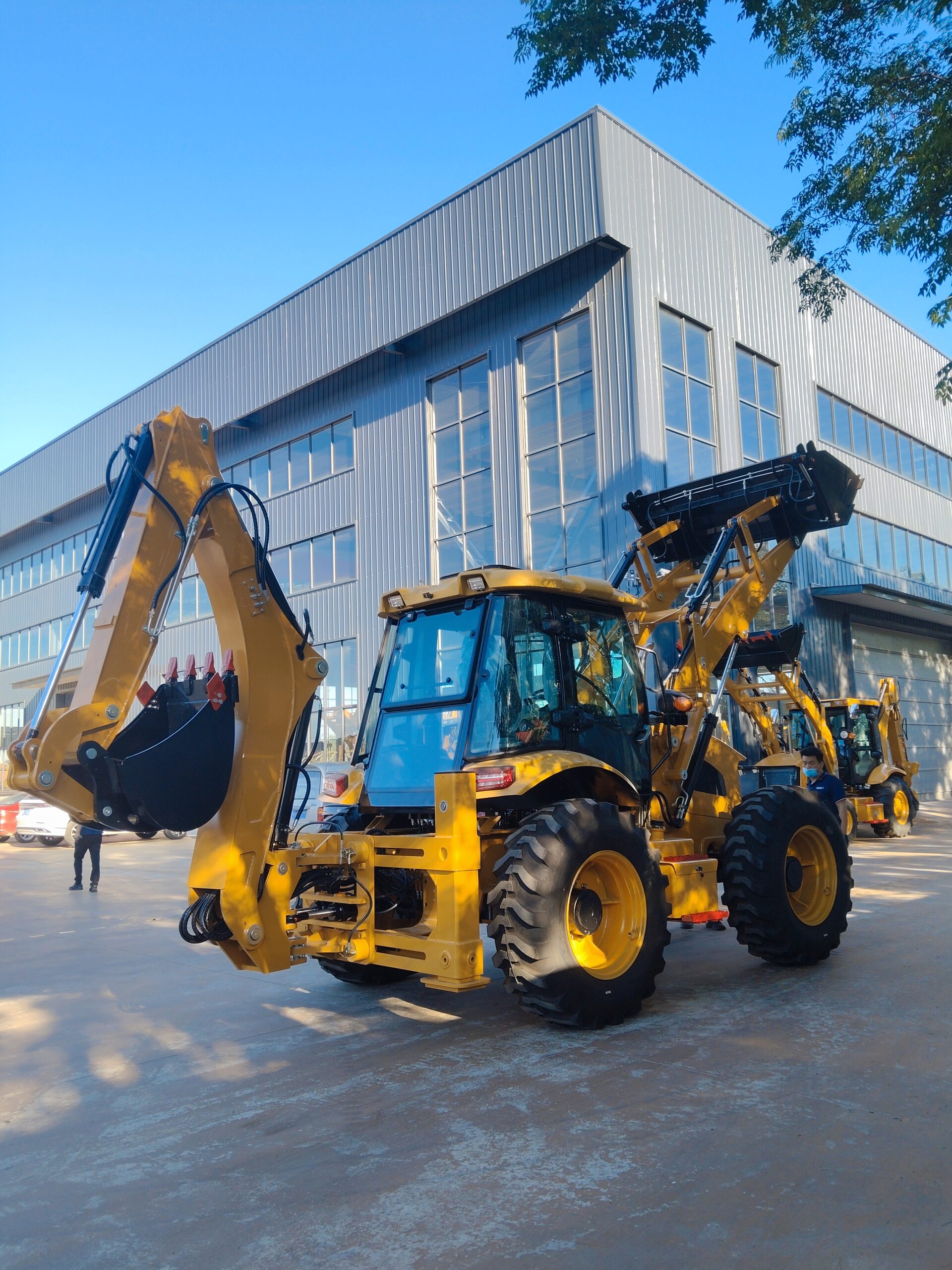 RB388 Luxury Backhoe Loader view 4