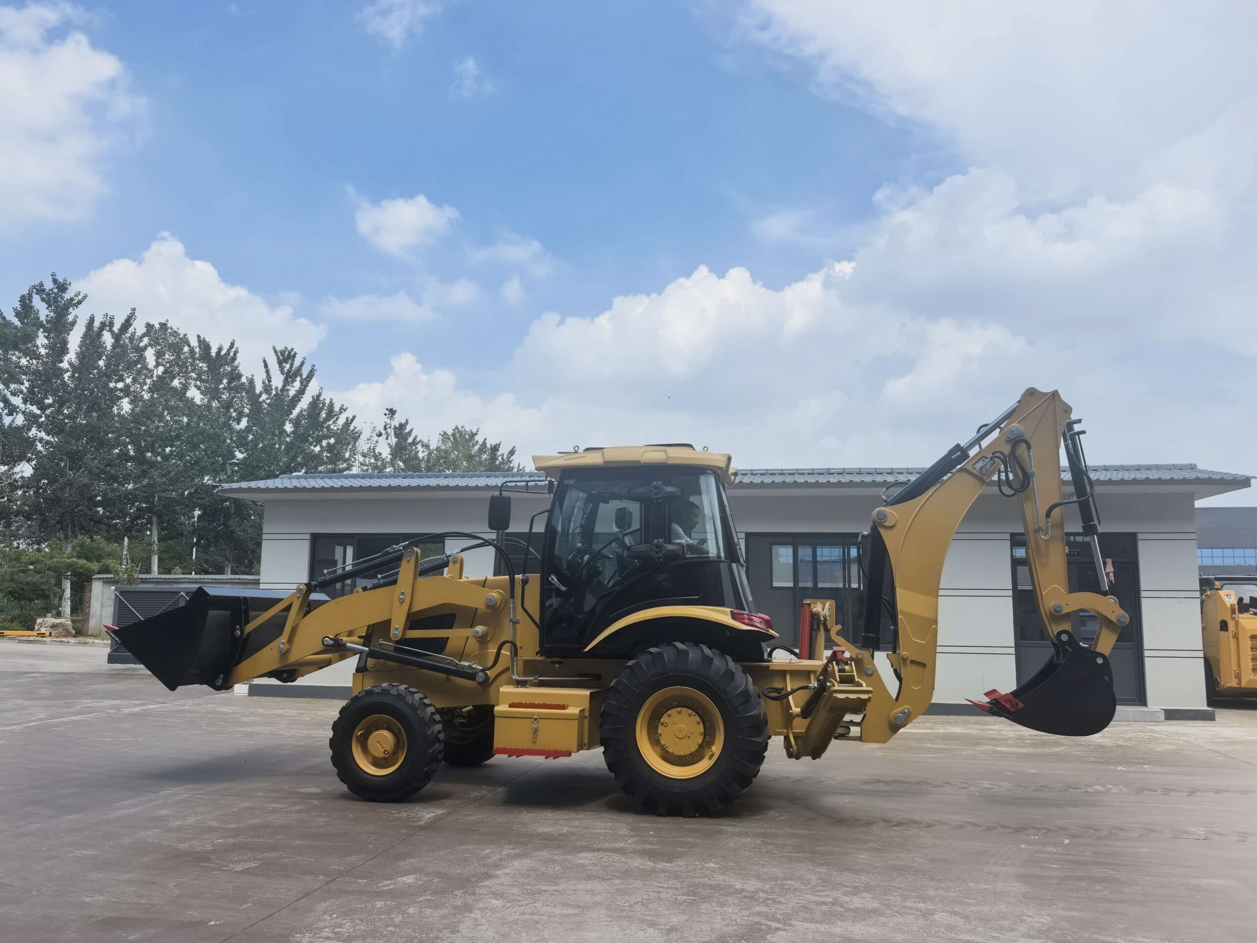 RB420F Backhoe Loader