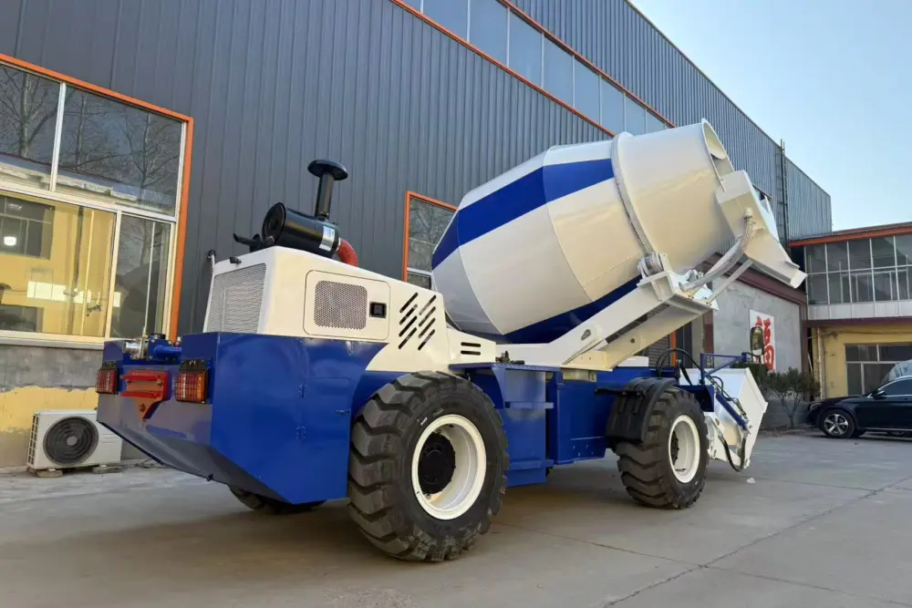 RB2500 self-loading concrete mixer for cycle planning